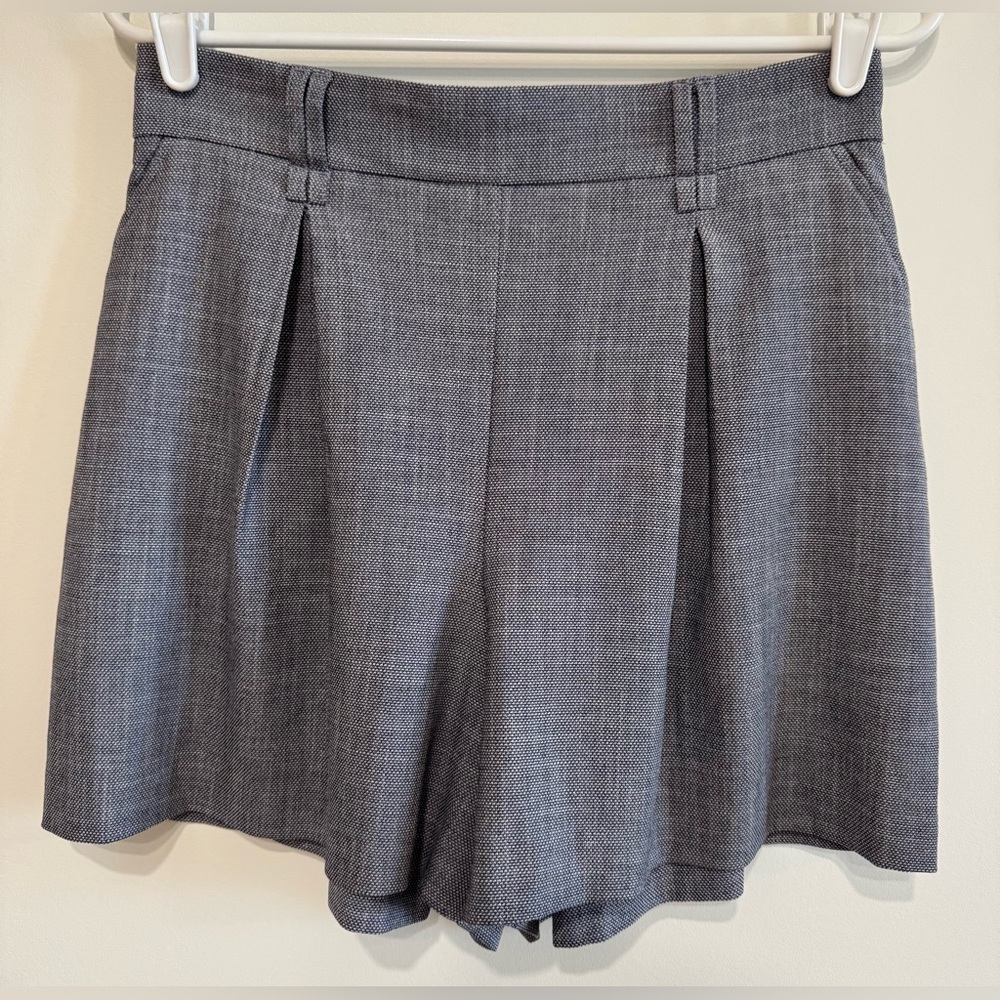 NEW Calypso St. Barth Lightweight Tweed Pleated Shorts Size 8